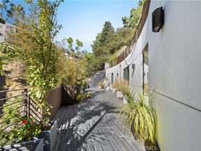 1414 Dawnridge Drive, Beverly Hills CA 90210
