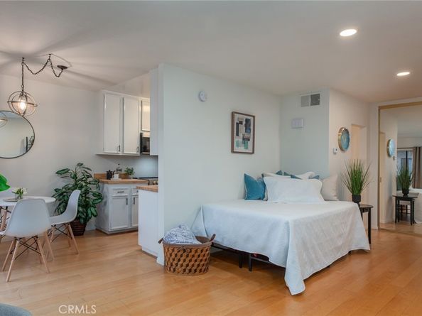 1735 N Fuller Avenue 425, Los Angeles CA 90046