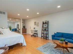 1735 N Fuller Avenue 425, Los Angeles CA 90046