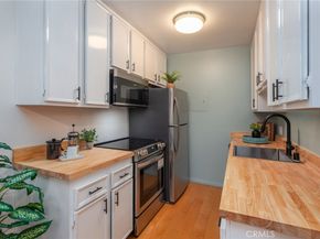 1735 N Fuller Avenue 425, Los Angeles CA 90046