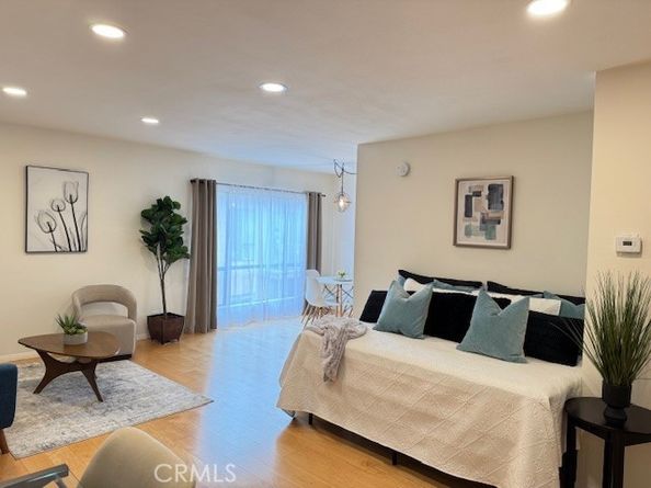 1735 N Fuller Avenue 425, Los Angeles CA 90046