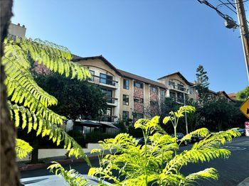 1735 N Fuller Avenue