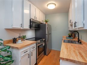 1735 N Fuller Avenue 425, Los Angeles CA 90046