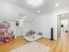 22612 Kittridge Street, West Hills CA 91307