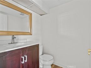 18958 Sherman Way 17, Reseda CA 91335