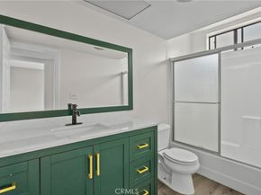 18958 Sherman Way 17, Reseda CA 91335