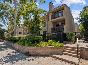 18958 Sherman Way 17, Reseda CA 91335