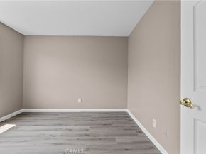 18958 Sherman Way 17, Reseda CA 91335