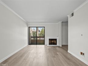 18958 Sherman Way 17, Reseda CA 91335