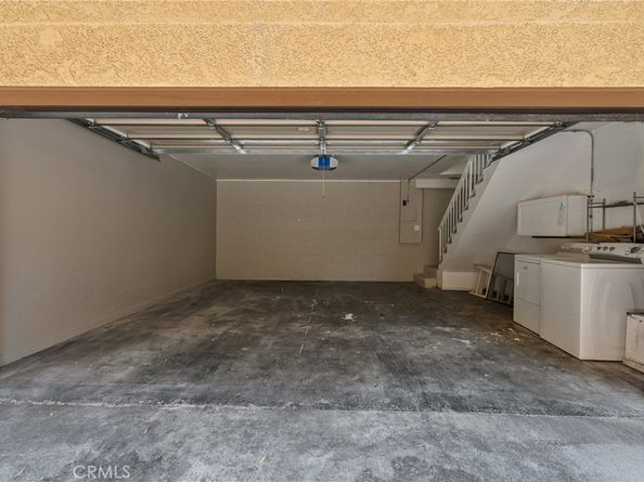 18958 Sherman Way 17, Reseda CA 91335