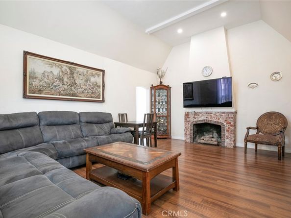 533 Hawthorne Street, Glendale CA 91204