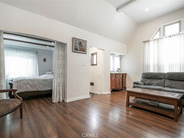 533 Hawthorne Street, Glendale CA 91204