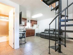 533 Hawthorne Street, Glendale CA 91204