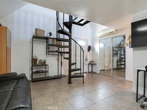 533 Hawthorne Street, Glendale CA 91204