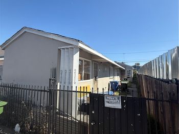 2114 W Florence Avenue