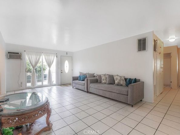 6904 Radford Avenue 1, North Hollywood CA 91605