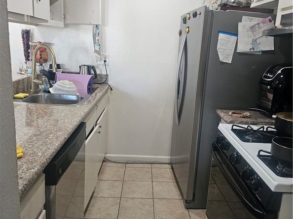 8601 International Avenue 266, Canoga Park CA 91304