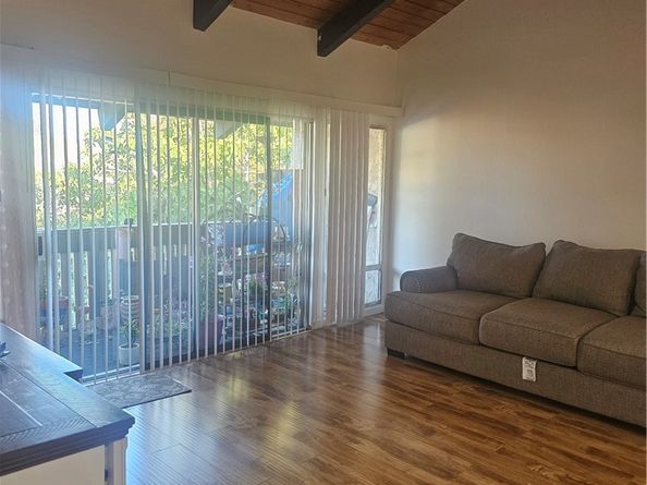 8601 International Avenue 266, Canoga Park CA 91304