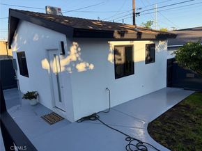 20406 Londelius Street, Winnetka CA 91306