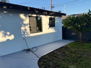 20406 Londelius Street, Winnetka CA 91306