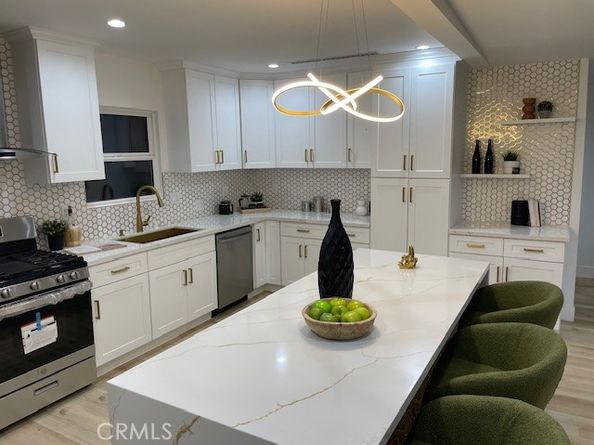 20406 Londelius Street, Winnetka CA 91306
