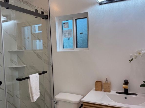 20406 Londelius Street, Winnetka CA 91306