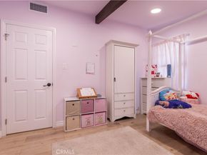 19516 Blythe Street, Reseda CA 91335