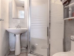 19516 Blythe Street, Reseda CA 91335