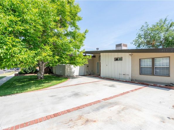 19516 Blythe Street, Reseda CA 91335