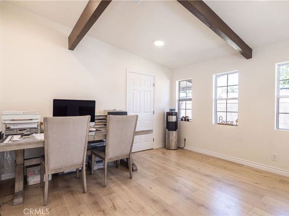 19516 Blythe Street, Reseda CA 91335