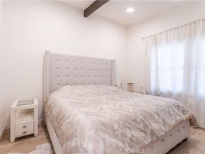 19516 Blythe Street, Reseda CA 91335