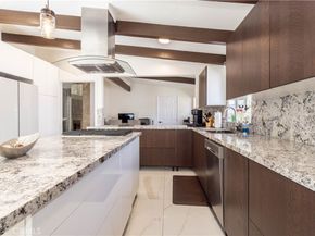 19516 Blythe Street, Reseda CA 91335