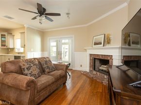 1417 Monterey Avenue, Monrovia CA 91016