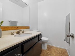 13534 Cordary Avenue 14, Hawthorne CA 90250