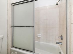 13534 Cordary Avenue 14, Hawthorne CA 90250