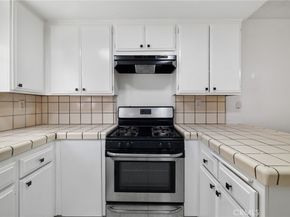 13534 Cordary Avenue 14, Hawthorne CA 90250
