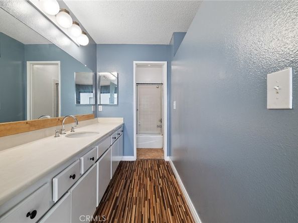 13534 Cordary Avenue 14, Hawthorne CA 90250