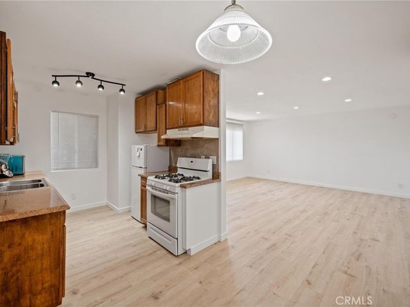 8800 Cedros Avenue 204, Panorama City CA 91402