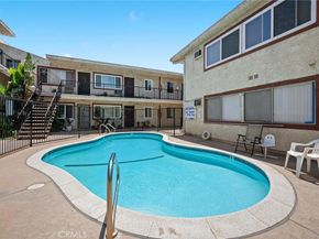 8800 Cedros Avenue 204, Panorama City CA 91402