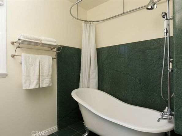 1735 -1737 N Lima Street, Burbank CA 91505