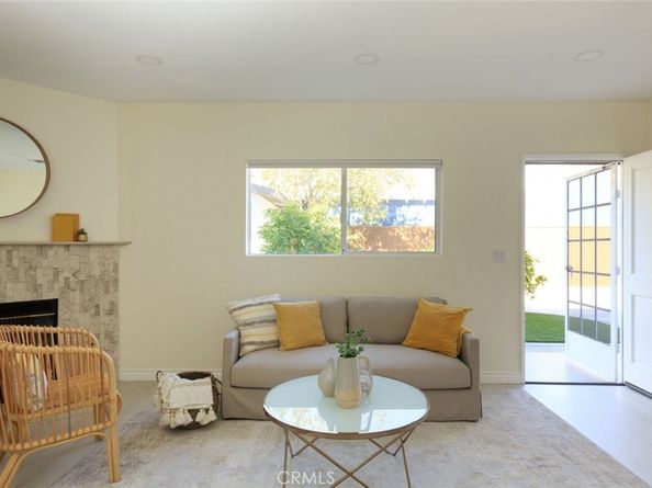 1735 -1737 N Lima Street, Burbank CA 91505