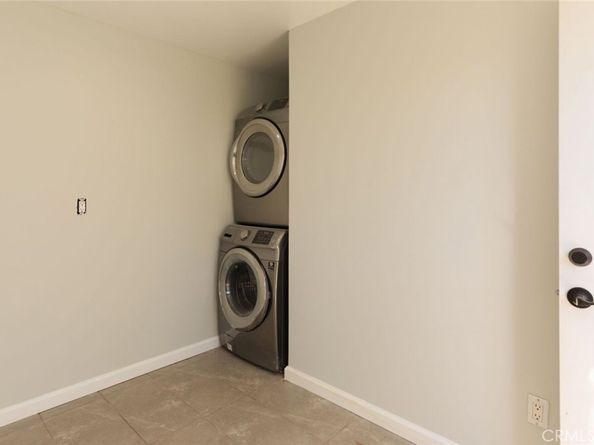1735 -1737 N Lima Street, Burbank CA 91505