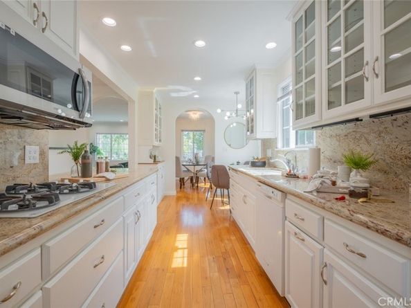 1735 -1737 N Lima Street, Burbank CA 91505