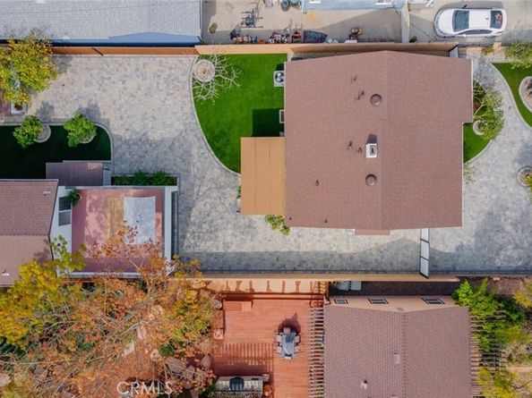 1735 -1737 N Lima Street, Burbank CA 91505