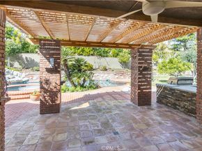 29515 Weeping Willow Drive, Agoura Hills CA 91301