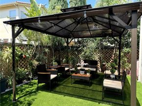 9173 Burnet Avenue, North Hills CA 91343