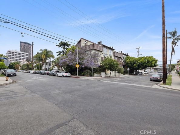 11625 Texas Avenue 101, Los Angeles CA 90025