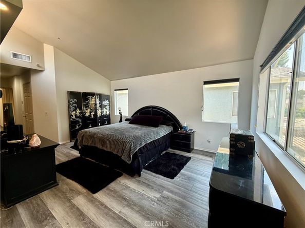 9213 Independence Way, North Hills CA 91343