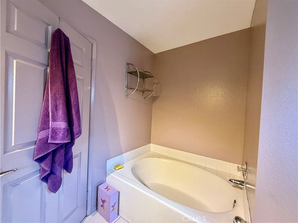 9213 Independence Way, North Hills CA 91343