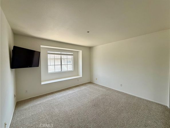 9213 Independence Way, North Hills CA 91343